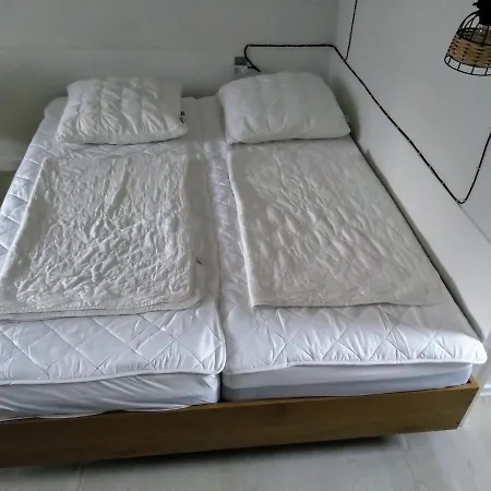 Gemuetliche In Strandnaehe * 内克瑟